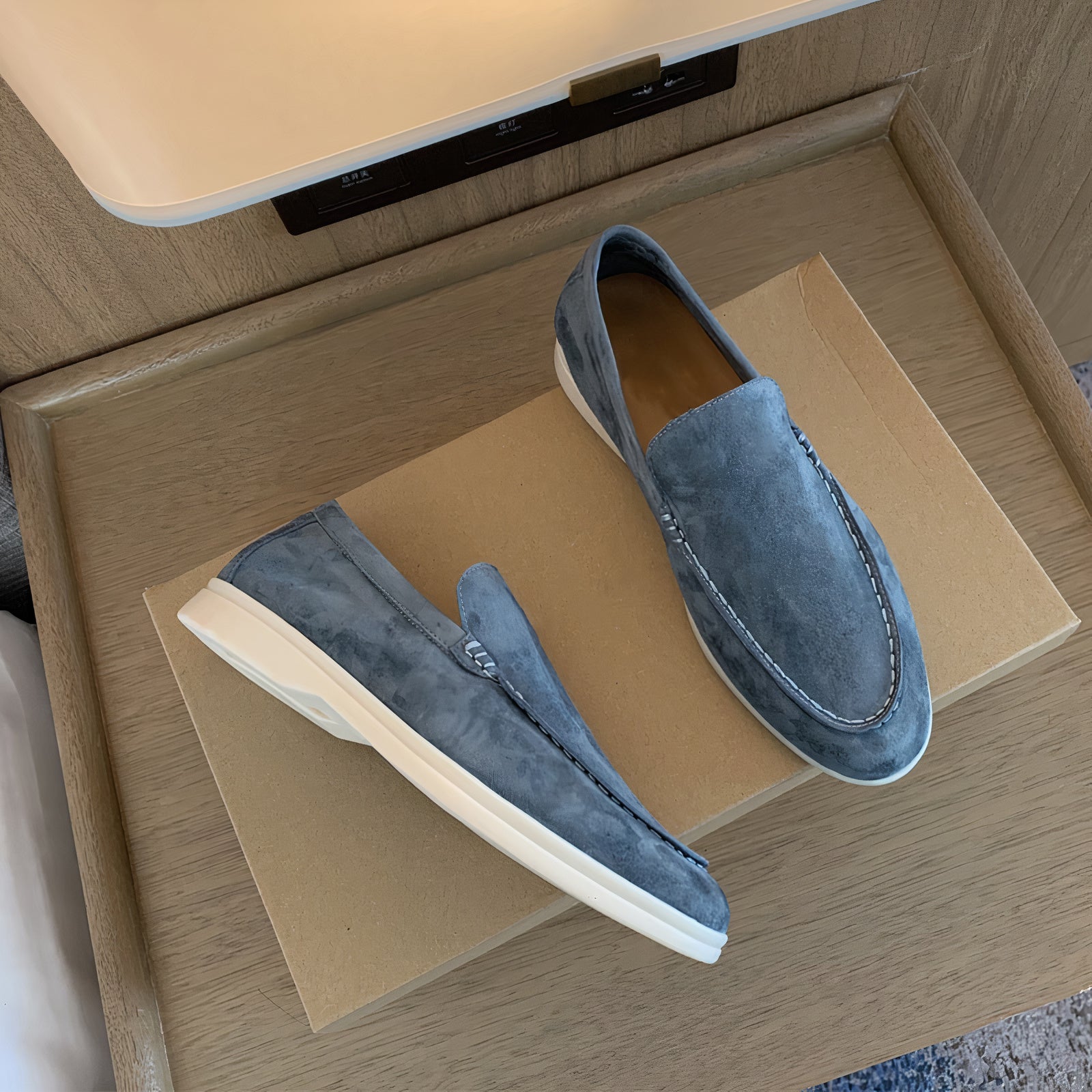 Tony Suède Loafers